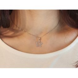14.80mm perforated star pendant in white gold