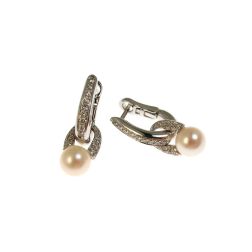 Oval Earrings with Pearl Pendant and White Gold Diamonds
