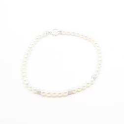 Delicious pearls bracelet white gold