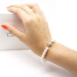 photo of worn Moon pearls bracelet white gold