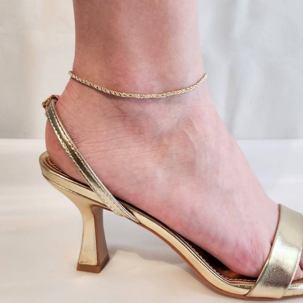 Cavigliera corda oro giallo con veneta in oro bianco 2.2mm foto indossata