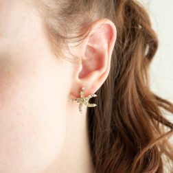 Orecchini Stelle Marine con Diamanti Gialli e Brown in Oro Rosa foto indossata