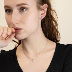 Light Point Earrings Diamonds with 0.17ct each Contoured