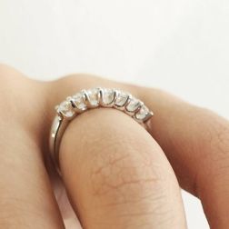 Veretta 7 Diamanti Suspended  0.39ct foto indossata