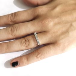 Veretta 7 Diamanti Suspended  0.39ct foto indossata