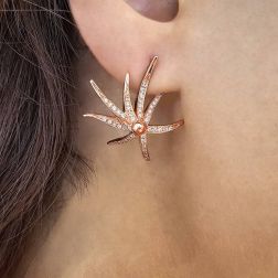 Photo of worn Diamonds Earrings Starfish Rose Gold