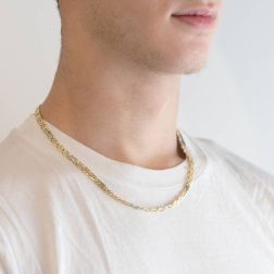 Photo of worn Figaro Neckalce  50cm x 5,20mm