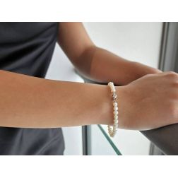 Foto indossata Bracciale Perle semplice con chiusura in Oro Bianco