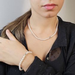 Photo of worn Akoya Pearl Necklace with lobster clasp with Diamonds in White Gold
