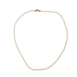 Collana di Perle Fresh Water chiusura in Oro Rosa e Diamanti