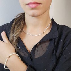 Collana di Perle Fresh Water chiusura in Diamanti e Oro Rosa foto indossata