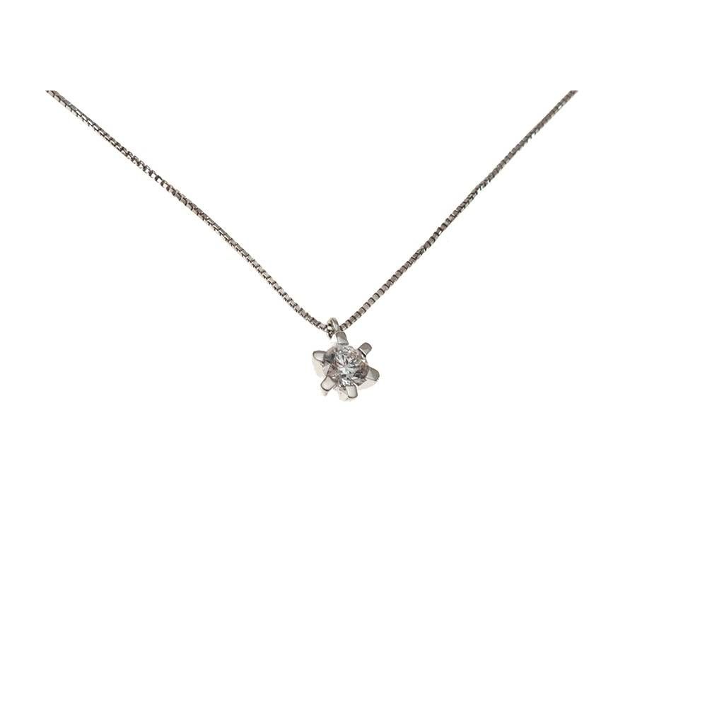 Star-shaped point light necklace with 0.30ct GIA Diamond