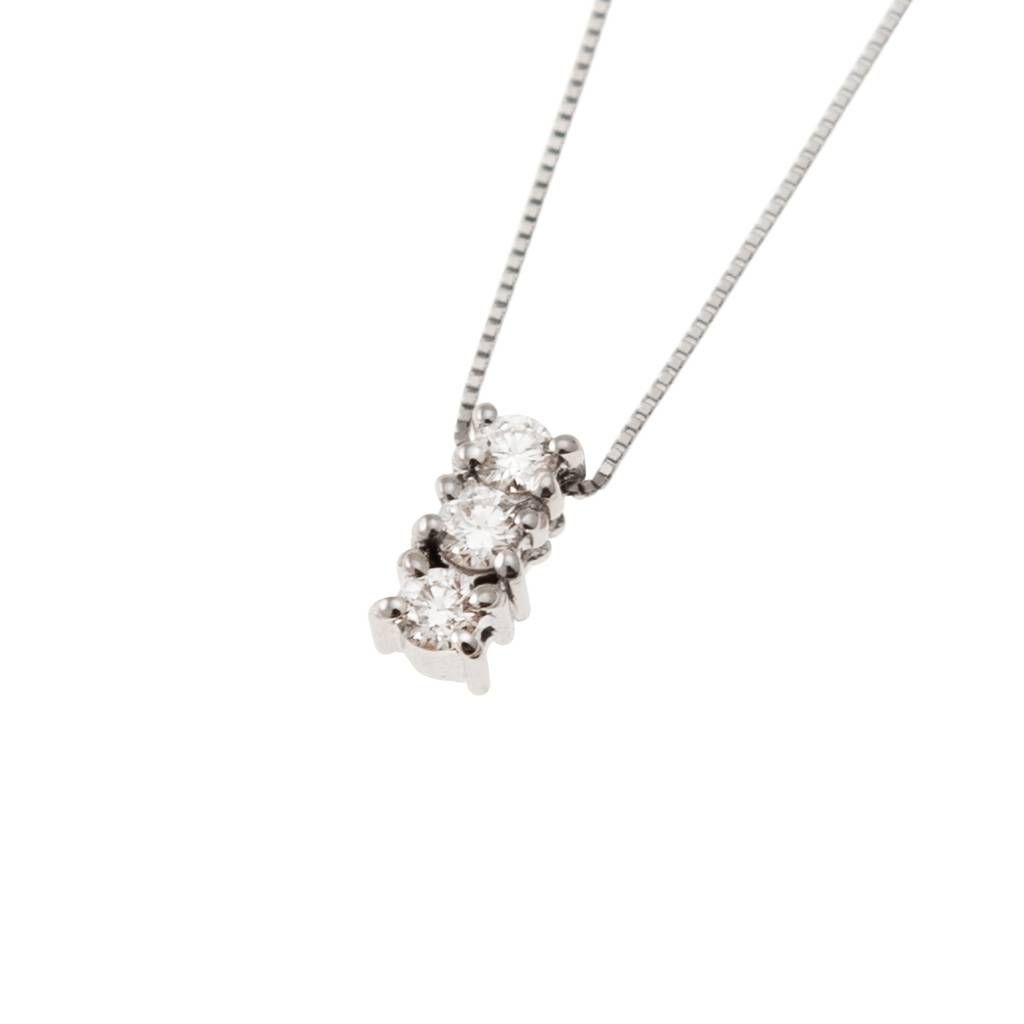 Trilogy Necklace 0.15 ct