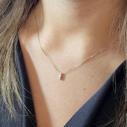 Girocollo Trilogy 0.15 ct foto indossata