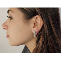 Foto Indossata Boccola in Oro Bianco con 108 Diamanti foto indossata