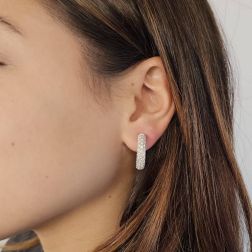 Foto Indossata Boccola in Oro Bianco con 108 Diamanti foto indossata