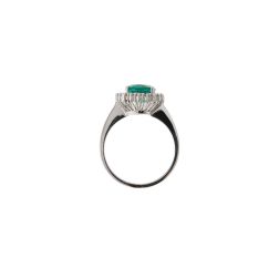 Anello Kate Smeraldo 9.7x7.8mm da 2.110ct e 20 Diamanti
