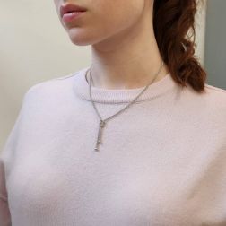 Girocollo Laccetto maglia Coreana con nodo in Oro Bianco foto indossata