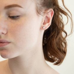 Orecchino Solitario Sparkle Diamanti foto indossata