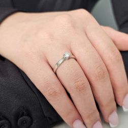 Photo of worn Solitaire Band in Platinum Diamond 0.29ct GIA