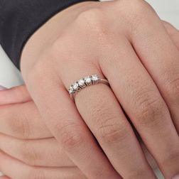 Veretta 5 Diamanti - Larghezza 3.6mm - Oro Bianco foto indossata