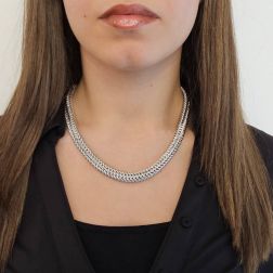 Photo of worn Semirigid large necklace 46cm in White Gold