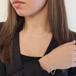Photo of worn 19cm Yellow Gold Striped Infinity Wire Chain Bracelet