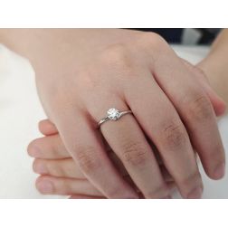 Photo of worn of Solitaire "Love Panarea" GIA Diamond 0.54ct Platinum