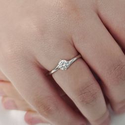 Solitario "Love Panarea" Diamante GIA da 0.40ct Platino foto indossata