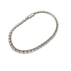 Tennis bracelet 17cm x 4mm with 47 diamonds on a platinum setting