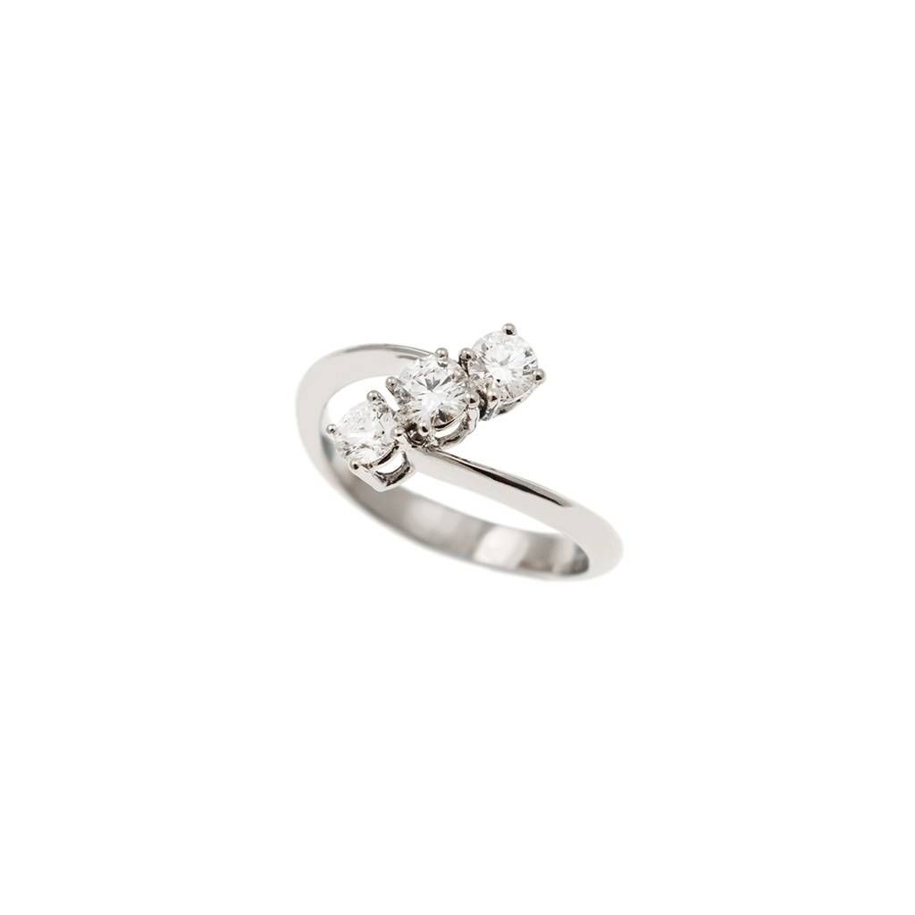 Anello Trilogy Obliquo da 0,82ct Diamanti Certificati GIA - Platino
