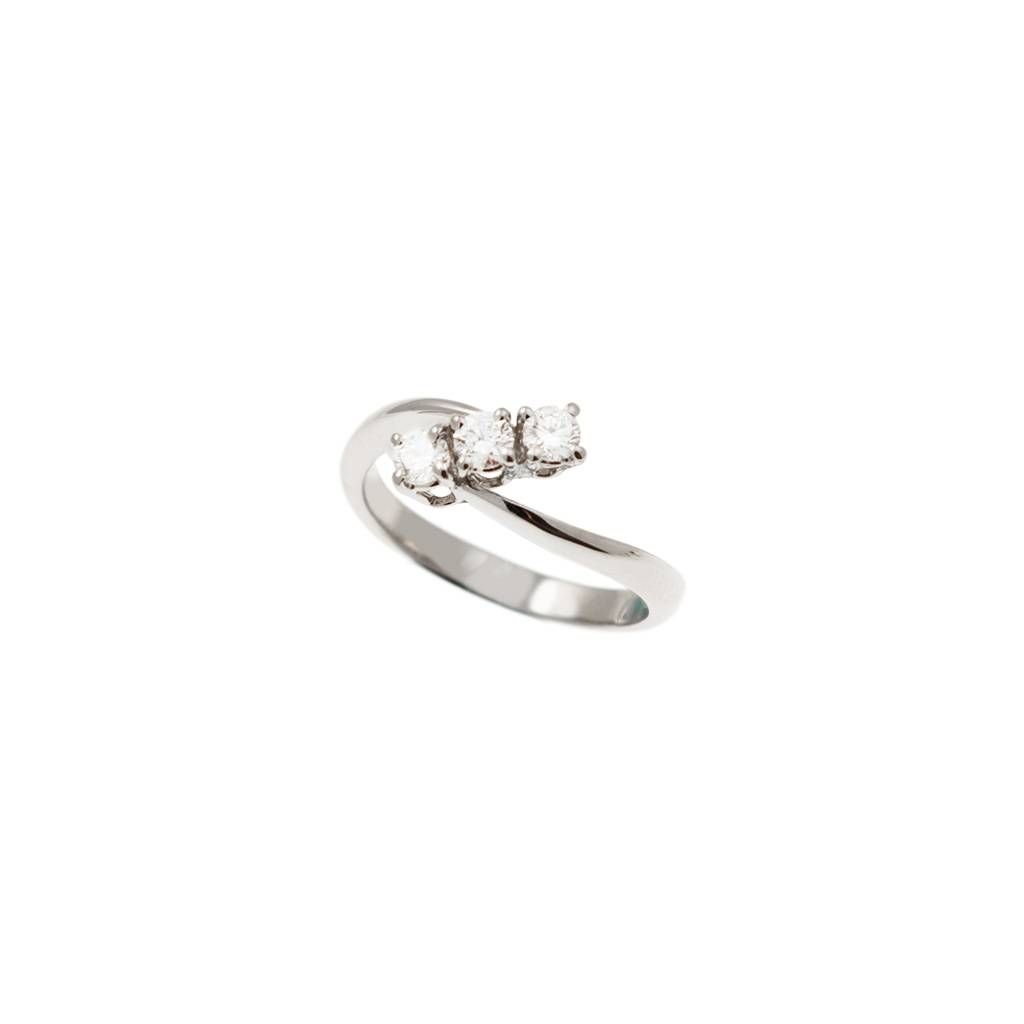 Anello Trilogy Obliquo da 0,34ct - Platino