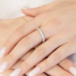 Photo of worn Platinum and Diamonds Twist 2.90mm Eternity Ring