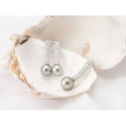 Ciondolo Navette con 33 Diamanti e Perla Tahiti