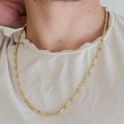 Collana 60cm Tubolare Occhio di pernice tonda rigata in Oro Giallo alternata con 2 occhielli in Bianco foto indossata