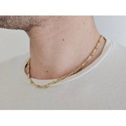 Girocollo 45cm Tubolare Occhio di pernice tonda rigata in Oro Giallo alternata con 2 occhielli in Bianco foto indossata