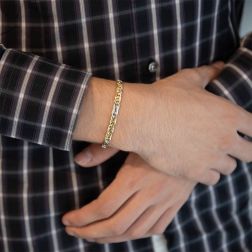 Photo of worn Two-tone Figaro Bracelet 21cm x 5,20mm