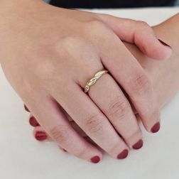 Photo of worn Braided ring in yellow gold and white gold