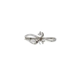 three bands Trilogy Flower ring in White Gold and Diamonds