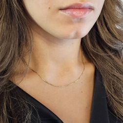 Photo of worn Necklace Veneta 0.90mm yellow gold