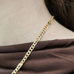 Photo of worn Cuban Link necklace 50cm x 4.20mm