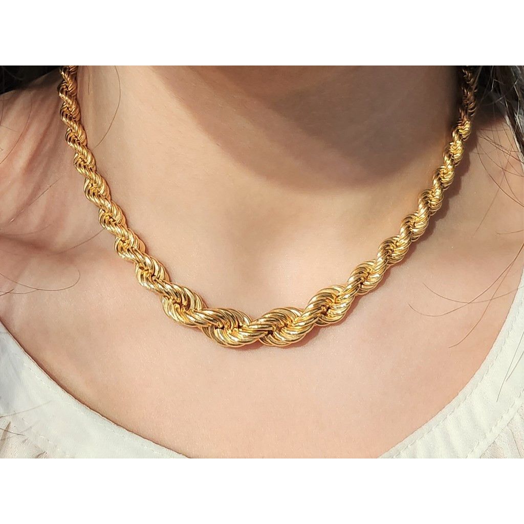 Photo of worn Necklace rope scalar 10mm-5mm