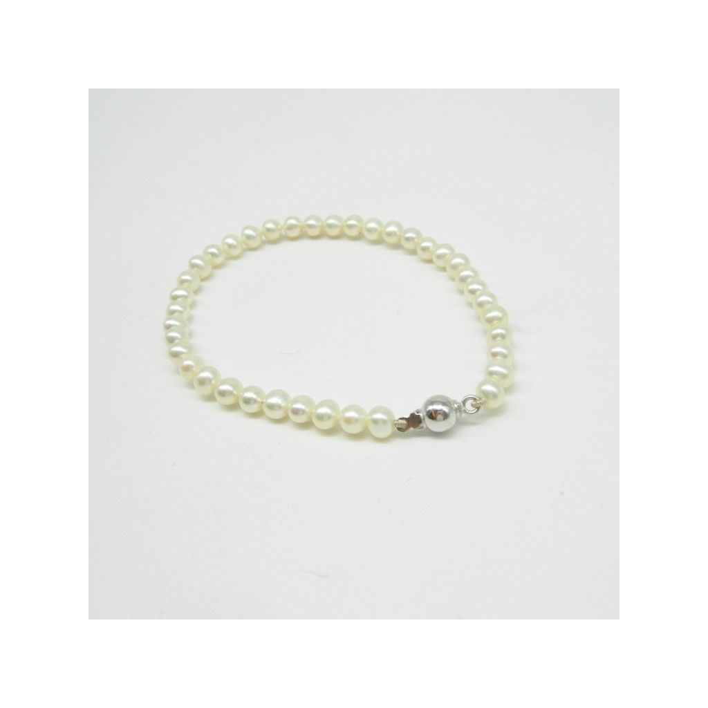 7mm Pearls Bracelet with White Gold 6mm Sphere