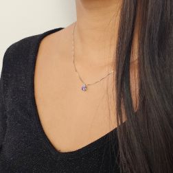 Girocollo Punto Luce Tanzanite 5mm foto indossata