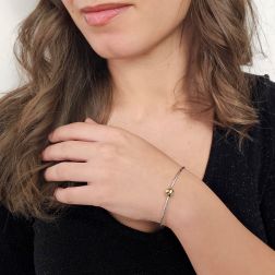 photo of worn White Gold 7.00cm diameter Sintesi Rigid simple Bracelet