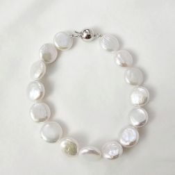 Bracciale Perle Bianche a bottone chiusura sfera Oro Bianco