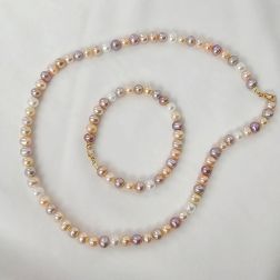 Multicolor Pink Pearl Necklace + bracelet in Yellow Gold