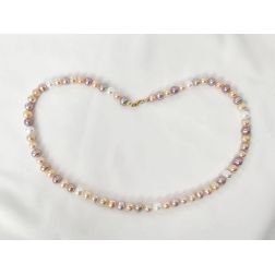 Multicolor Pink Pearl Necklace in Yellow Gold