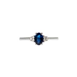 6x4mm Oval Blue Sapphire Solitaire Ring with 6 Diamonds in White Gold