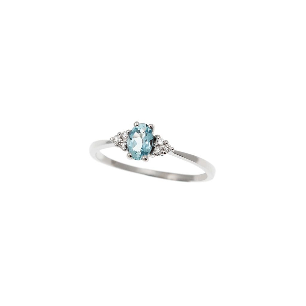 6x4mm Oval Aquamarine Solitaire Ring with 6 Diamonds in White Gold
